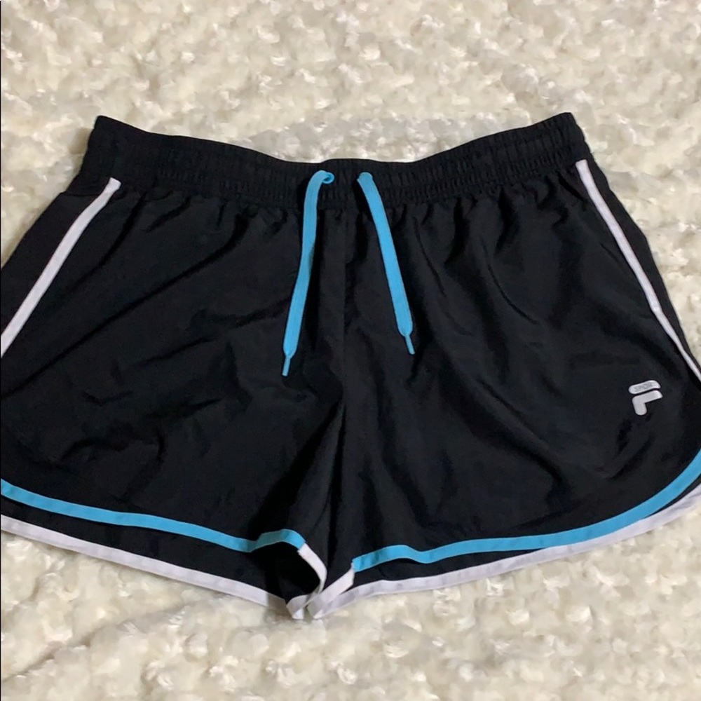 SOLD🌺🎉BUY 1 GET 2 FREE🎉🌺🌺Fila Shorts🌺EUC🌺